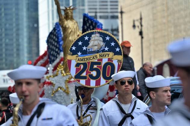 Chicago Memorial Day Parade CHICAGO, ILLINOIS - MAY 23: The Chicago Memorial Day Parade proceeds through the city center, with participants carrying American flags and marching in formation on Saturday, May 23, 2026. The event, held each year before Memorial Day, pays solemn tribute to the men and women of the U.S. Armed Forces who made the ultimate sacrifice. Jacek Boczarski Anadolu Illinois United States. Editorial use only. Please get in touch for any other usage.  Copyright: x2026xAnadoluxJacekxBoczarskix