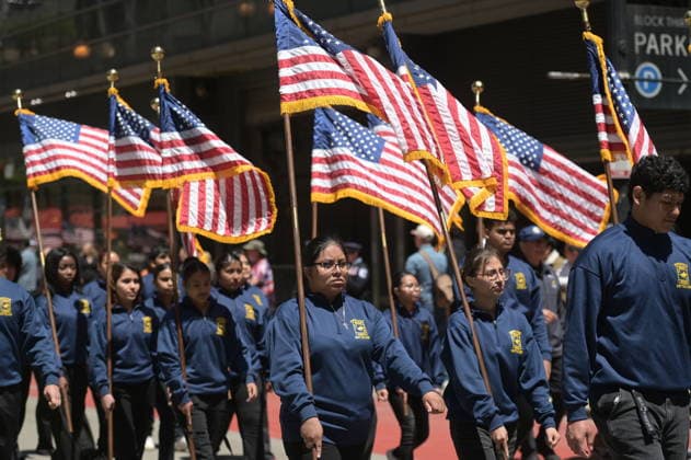 Chicago Memorial Day Parade CHICAGO, ILLINOIS - MAY 23: The Chicago Memorial Day Parade proceeds through the city center, with participants carrying American flags and marching in formation on Saturday, May 23, 2026. The event, held each year before Memorial Day, pays solemn tribute to the men and women of the U.S. Armed Forces who made the ultimate sacrifice. Jacek Boczarski Anadolu Illinois United States. Editorial use only. Please get in touch for any other usage.  Copyright: x2026xAnadoluxJacekxBoczarskix