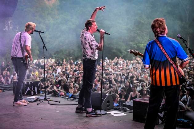 Das Pfingst Open Air Essen-Werden geht in die 41. Runde. Bei sommerlichem Wetter feierten 10000 Menschen das Musikfestival. Das Festival ist umsonst und draußen. Drei Bühnen auf dem Gelände im Löwental wurden bespielt. ** NUR FÜR REDAKTIONELLE ZWECKE ** EDITORIAL USE ONLY **<p>Hauptbühne: Das Lumpenpack am Samstag, dem 23 05 2026. Das Pfingst Open Air Essen-Werden geht in die 41. Runde. Bei sommerlichem Wetter feierten 10000 Menschen das Musikfestival. Das Festival ist umsonst und draußen. Drei Bühnen auf dem Gelände im Löwental wurden bespielt. Deutschland NRW Essen Copyright: KerstinxKokoska *** The Pfingst Open Air Essen Werden goes into the 41st round In summery weather, 10000 people celebrated the music festival The festiv Copyright: KerstinxKokoska doc85z5hxwh281yq0o3qmq ,EDITORIAL USE ONLY
