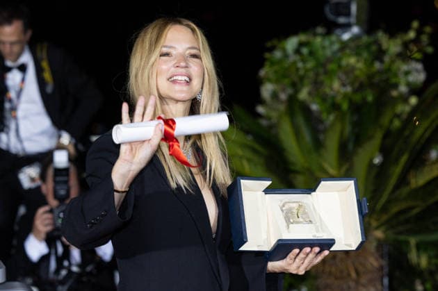 Virginie Efira Prix dinterprétation féminine pour le film Soudain Photocall of the winners of the 79th Cannes International Film Festival On may 23th 2026 Jacovides Moreau Bestimage Photocall of the winners of the 79th Cannes International Film Festival On may 23th 2026 Cannes France  Copyright: xJACOVIDES-MOREAUx xBESTIMAGExJACOVIDES-MOREAUx xBESTIMAGEx
