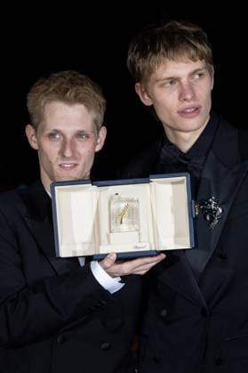 Valentin Campagne, Emmanuel Maccia Prix dinterprétation masculine pour le film Coward Photocall of the winners of the 79th Cannes International Film Festival On may 23th 2026 Jacovides Moreau Bestimage Photocall of the winners of the 79th Cannes International Film Festival On may 23th 2026 Cannes France  Copyright: xJACOVIDES-MOREAUx xBESTIMAGExJACOVIDES-MOREAUx xBESTIMAGEx