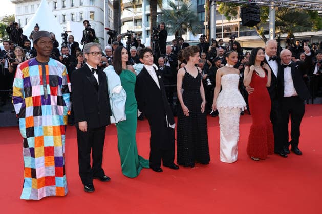 79eme Festival International du Film de Cannes Montee des marches de cloture 79th Cannes Film Festival Red carpet of the closing ceremony Isaach de Bankole, Park Chan wook, Demi Moore, Diego Cespedes, Laura Wandel, Ruth Negga, Chloe Zhao, Stellan Skarsgard, and Paul Laverty 456718 2026 05 23 Cannes France  Copyright: xIsabellexVautierx xStarfacex STAR_456718_214
