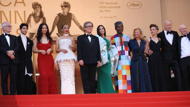 79eme Festival International du Film de Cannes Montee des marches de cloture 79th Cannes Film Festival Red carpet of the closing ceremony Thierry Fremaux, Diego Cespedes, Chloe Zhao, Ruth Negga, Park Chan wook, Demi Moore, Isaach de Bankole, Iris Knobloch, Laura Wandel, Stellan Skarsgard and Paul Laverty 456718 2026 05 23 Cannes France  Copyright: xIsabellexVautierx xStarfacex STAR_456718_221