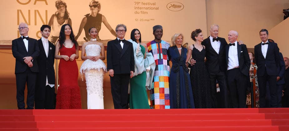 79eme Festival International du Film de Cannes Montee des marches de cloture 79th Cannes Film Festival Red carpet of the closing ceremony Thierry Fremaux, Diego Cespedes, Chloe Zhao, Ruth Negga, Park Chan wook, Demi Moore, Isaach de Bankole, Iris Knobloch, Laura Wandel, Stellan Skarsgard, Paul Laverty and Cannes mayor David Lisnard 456718 2026 05 23 Cannes France  Copyright: xIsabellexVautierx xStarfacex STAR_456718_222