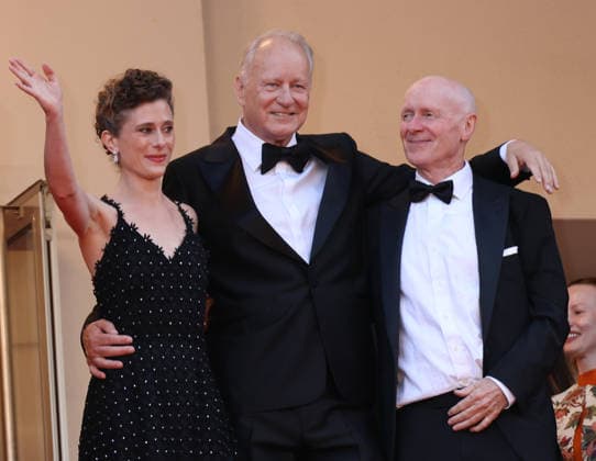 79eme Festival International du Film de Cannes Montee des marches de cloture 79th Cannes Film Festival Red carpet of the closing ceremony Laura Wandel, Stellan Skarsgard and Paul Laverty 456718 2026 05 23 Cannes France  Copyright: xIsabellexVautierx xStarfacex STAR_456718_225