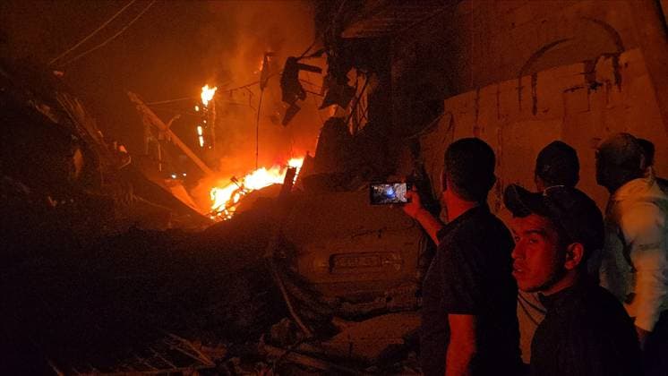 Israeli army continues attacking Gaza despite ceasefire DEIR AL-BALAH, GAZA, PALESTINE - MAY 23: Thick smoke and flames rise from a multi-story apartment building following an Israeli air strike in the city of Deir al-Balah, located in the central Gaza Strip, Palestine on May 23, 2026. Stringer Anadolu Deir al-Balah Gaza. Editorial use only. Please get in touch for any other usage.  Copyright: x2026xAnadoluxStringerx