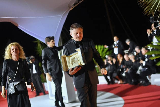 Cannes Winners Photocall FC Cristian Mungiu poses with the Palme dOr for Fjord during the Palme D Or winners photocall at the 79th annual Cannes Film Festival at Palais des Festivals on May 23, 2026 in Cannes, France Photo by Franck Castel ABACAPRESS.COM Cannes  Copyright: xCastelxFranck ABACAx