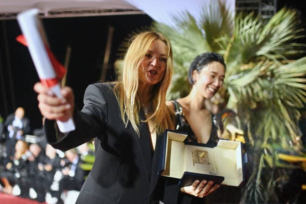 Cannes Winners Photocall FC Tao Okamoto and Virginie Efira pose with the Best Actress award for All Of A Sudden during the Palme DOr winners photocall at the 79th annual Cannes Film Festival at Palais des Festivals on May 23, 2026 in Cannes, France .Photo by Franck Castel ABACAPRESS.COM Cannes  Copyright: xCastelxFranck ABACAx