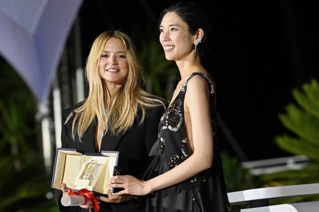 Cannes Winners Photocall FC Tao Okamoto and Virginie Efira pose with the Best Actress award for All Of A Sudden during the Palme DOr winners photocall at the 79th annual Cannes Film Festival at Palais des Festivals on May 23, 2026 in Cannes, France .Photo by Franck Castel ABACAPRESS.COM Cannes  Copyright: xCastelxFranck ABACAx
