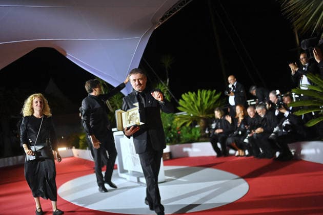 Cannes Winners Photocall FC Cristian Mungiu poses with the Palme dOr for Fjord during the Palme D Or winners photocall at the 79th annual Cannes Film Festival at Palais des Festivals on May 23, 2026 in Cannes, France Photo by Franck Castel ABACAPRESS.COM Cannes  Copyright: xCastelxFranck ABACAx