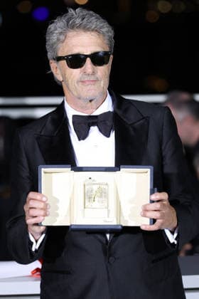 Cannes - Award Winners Photocall JD Polish director and screenwriter Pawel Pawlikowski poses with the trophy during a photocall after winning ex-aequo the Best Director Prize for the film Fatherland during the photocall of the 79th edition of the Cannes Film Festival in Cannes, France on May 23, 2026. Photo by Jerome Domine ABACAPRESS.COM Cannes France  Copyright: xDominexJerome ABACAx