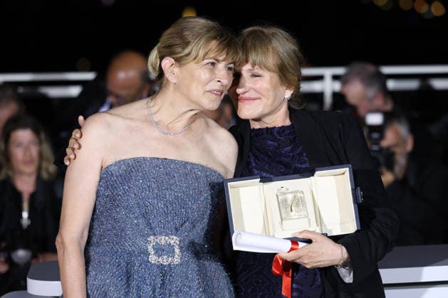 Cannes - Award Winners Photocall JD German film director Valeska Grisebach (L) and Bulgarian actress Yana Radeva pose with the trophy during a photocall after winning the Jury Prize for the film Das Getraumte Abenteuer (The Dreamed Adventure) during the photocall of the 79th edition of the Cannes Film Festival in Cannes, France on May 23, 2026. Photo by Jerome Domine ABACAPRESS.COM Cannes France  Copyright: xDominexJerome ABACAx