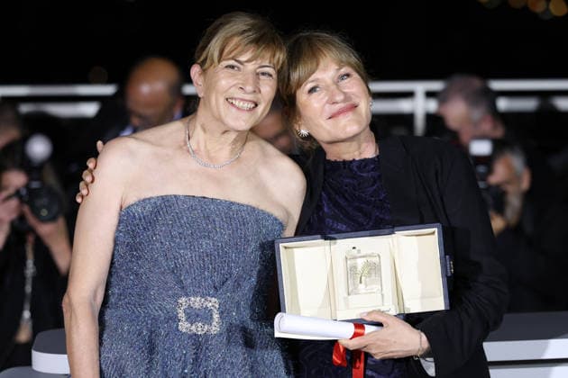 Cannes - Award Winners Photocall JD German film director Valeska Grisebach (L) and Bulgarian actress Yana Radeva pose with the trophy during a photocall after winning the Jury Prize for the film Das Getraumte Abenteuer (The Dreamed Adventure) during the photocall of the 79th edition of the Cannes Film Festival in Cannes, France on May 23, 2026. Photo by Jerome Domine ABACAPRESS.COM Cannes France  Copyright: xDominexJerome ABACAx