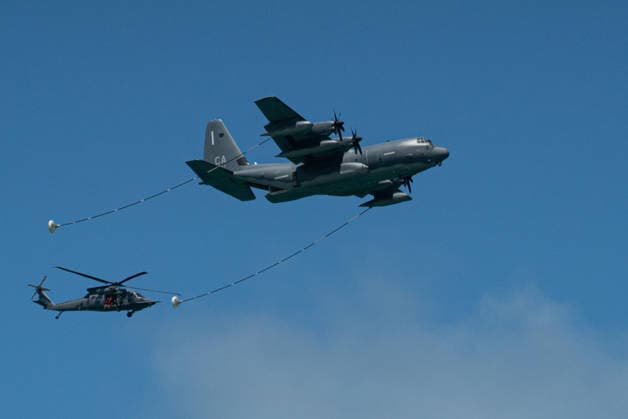 Air show during Memorial Day celebrations and the 250th anniversary of the United States MIAMI BEACH, FLORIDA, UNITED STATES - MAY 23: A HC-130J military aircraft performs maneuvers during the 2026 Air Show, held as part of the Memorial Day Weekend celebrations and the 250th anniversary of the United States in Miami Beach, Florida, on May 23, 2026. Jesus Olarte Anadolu Florida United States. Editorial use only. Please get in touch for any other usage.  Copyright: x2026xAnadoluxJesusxOlartex