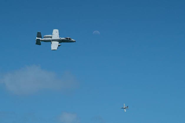 Air show during Memorial Day celebrations and the 250th anniversary of the United States MIAMI BEACH, FLORIDA, UNITED STATES - MAY 23: SAF A-10 military aircraft perform during the 2026 Air Show, held as part of the Memorial Day Weekend celebrations and the 250th anniversary of the United States in Miami Beach, Florida, on May 23, 2026. Jesus Olarte Anadolu Florida United States. Editorial use only. Please get in touch for any other usage.  Copyright: x2026xAnadoluxJesusxOlartex