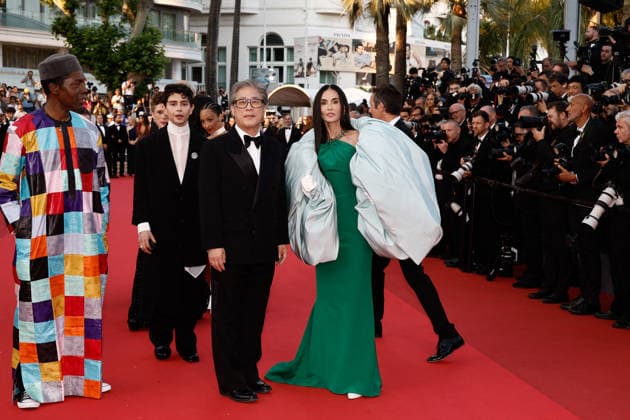 Isaach de Bankolé, Diego Céspedes, Park Chan wook, Demi Moore Montée des marches pour la cérémonie de clôture du 79ème Festival International du Film de Cannes, le 23 mai 2026 Jacovides Moreau Bestimage Red carpet for the closing ceremony of the 79th Cannes International Film Festival Opening ceremony on May 23, 2026 Cannes France  Copyright: xJACOVIDES-MOREAUx xBESTIMAGExJACOVIDES-MOREAUx xBESTIMAGEx