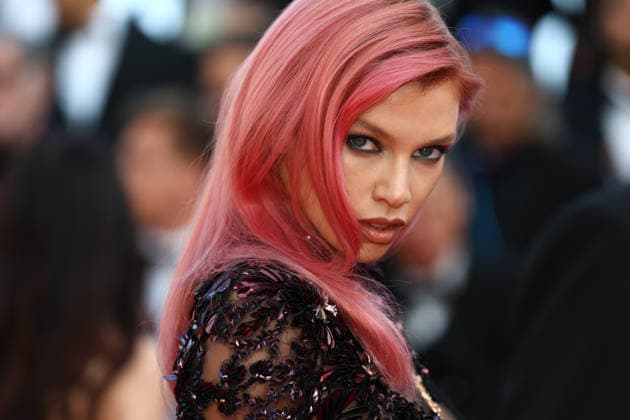 May 23, 2026, Cannes, Cote D azur, France: STELLA MAXWELL on the red carpet for the Closing Ceremony of the 79th Annual Cannes Film Festival at Palais des Festivals in Cannes. Cannes France  - ZUMAc179 20260523_zep_c179_059 Copyright: xMickaelxChavetx