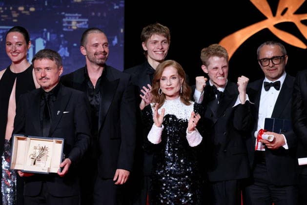 Renate Reinsve, Cristian Mungiu, Sebastian Stan, Emmanuel Macchia, Isabelle Huppert, Valentin Campagne et Andrey Zvyagintsev Photocall of the winners of the 79th Cannes International Film Festival On may 23rd 2026 Jacovides Moreau Bestimage Photocall of the winners of the 79th Cannes International Film Festival On may 23rd 2026 Cannes France  Copyright: xJACOVIDES-MOREAUx xBESTIMAGExJACOVIDES-MOREAUx xBESTIMAGEx