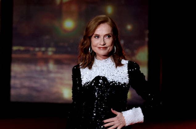 Isabelle Huppert Photocall of the winners of the 79th Cannes International Film Festival On may 23th 2026 Jacovides Moreau Bestimage Photocall of the winners of the 79th Cannes International Film Festival On may 23th 2026 Cannes France  Copyright: xJACOVIDES-MOREAUx xBESTIMAGExJACOVIDES-MOREAUx xBESTIMAGEx