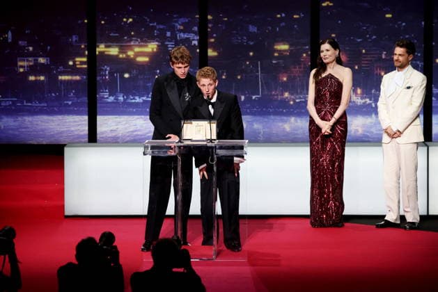 Emmanuel Macchia, Valentin Campagne, Geena Davis, Lukas Dhont Photocall des lauréats des palmes du 79ème Festival International du Film de Cannes Le 23 mai 2026 Jacovides Moreau Bestimage Photocall of the winners of the 79th Cannes International Film Festival On may 23th 2026 Cannes France  Copyright: xJACOVIDES-MOREAUx xBESTIMAGExJACOVIDES-MOREAUx xBESTIMAGEx
