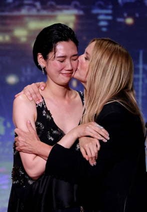 Tao Okamoto, Virginie Efira Prix dinterprétation Féminine Photocall of the winners of the 79th Cannes International Film Festival On may 23th 2026 Jacovides Moreau Bestimage Photocall of the winners of the 79th Cannes International Film Festival On may 23th 2026 Cannes France  Copyright: xJACOVIDES-MOREAUx xBESTIMAGExJACOVIDES-MOREAUx xBESTIMAGEx