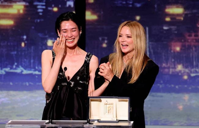Tao Okamoto, Virginie Efira Prix dinterprétation Féminine Photocall of the winners of the 79th Cannes International Film Festival On may 23th 2026 Jacovides Moreau Bestimage Photocall of the winners of the 79th Cannes International Film Festival On may 23th 2026 Cannes France  Copyright: xJACOVIDES-MOREAUx xBESTIMAGExJACOVIDES-MOREAUx xBESTIMAGEx