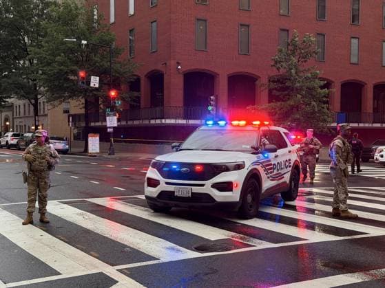 At least 2 people shot near White House WASHINGTON, DC, UNITED STATES - MAY 23: Multiple police vehicles and armed security personnel are deployed near the White House after gunfire erupted in Washington, DC, United States on May 23, 2026. At least two people, including the suspect, were shot near the White House after gunfire erupted Saturday, officials said, according to media reports. Fatih Aktas Anadolu Washington DC United States. Editorial use only. Please get in touch for any other usage.  Copyright: x2026xAnadoluxFatihxAktasx