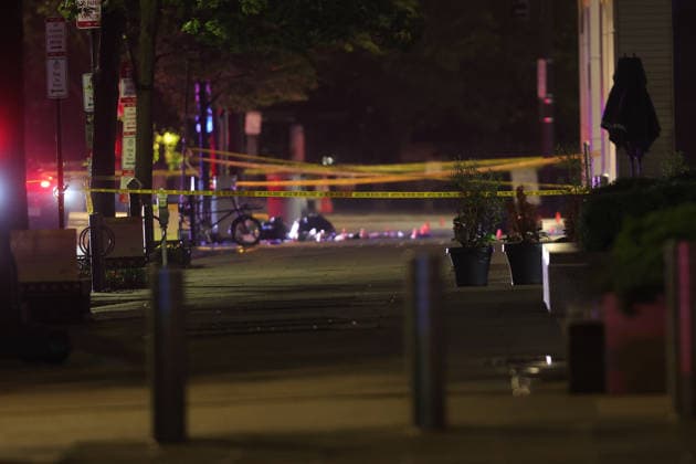 WASHINGTON, D.C. MAY 23: Police Officers investigate after shots were fired after a suspect approached a security checkpoint near the White House and began firing at officers and later died at a hospital near by after being shot by Secret Service officers on May 23, 2026 in Washington, D.C. Copyright: xmpi34 MediaPunchx