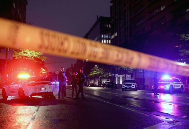 May 23, 2026, Washington, District Of Columbia, USA: Police tape blocks off a crime scene on a sidewalk on 17th and Pennsylvania Ave near the White House in Washington, DC, USA on May 23, 2026. Police and security forces swarmed the area around the White House on the evening of May 23 after reports of shots fired. Washington USA - ZUMAs337 20260523_znp_s337_018 Copyright: xGentxShkullakux