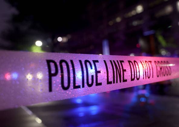May 23, 2026, Washington, District Of Columbia, USA: Police tape blocks off a crime scene on a sidewalk on 17th and Pennsylvania Ave near the White House in Washington, DC, USA on May 23, 2026. Police and security forces swarmed the area around the White House on the evening of May 23 after reports of shots fired. Washington USA - ZUMAs337 20260523_znp_s337_019 Copyright: xGentxShkullakux