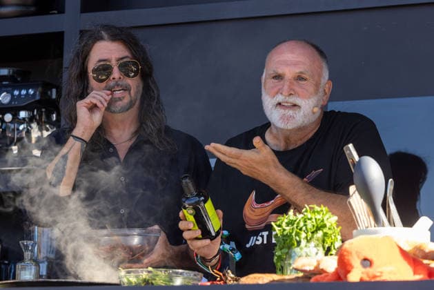 May 23, 2026, Napa, California, U.S: DAVE GROHL and celebrity chef JOSE ANDRES during the BottleRock Music Festival in Napa, California Napa U.S  - ZUMAs135 20260523_zap_s135_130 Copyright: xDanielxDeSloverx