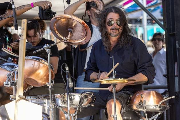 May 23, 2026, Napa, California, U.S: DAVE GROHL plays drums on the Williams-Sonoma Stage during the BottleRock Music Festival in Napa, California Napa U.S  - ZUMAs135 20260523_zap_s135_131 Copyright: xDanielxDeSloverx
