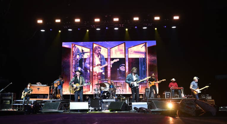 May 23, 2026, Norfolk, Virginia, USA: The Patriotic Festival brings BROOKS & DUNN to the Scope Arena in Norfolk, Virginia on 23 May 2026.. photo Ã‚ Norfolk USA  - ZUMAm90_ 20260523_zap_m90_076 Copyright: xJeffxMoorex