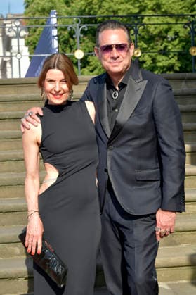 Sascha Vollmer mit Ehefrau Jenny beim BMW X Staatsoper Unter den Linden Event Staatsoper für alle 2026 mit der Live-Übertragung von Nabucco auf dem Bebelplatz. Berlin, 23.05.2026 *** Sascha Vollmer with wife Jenny at the BMW X Staatsoper Unter den Linden event Staatsoper für alle 2026 with the live broadcast of Nabucco on Bebelplatz Berlin, 23 05 2026 Foto:xM.xBehrensx xFuturexImagex staatsoper_6548