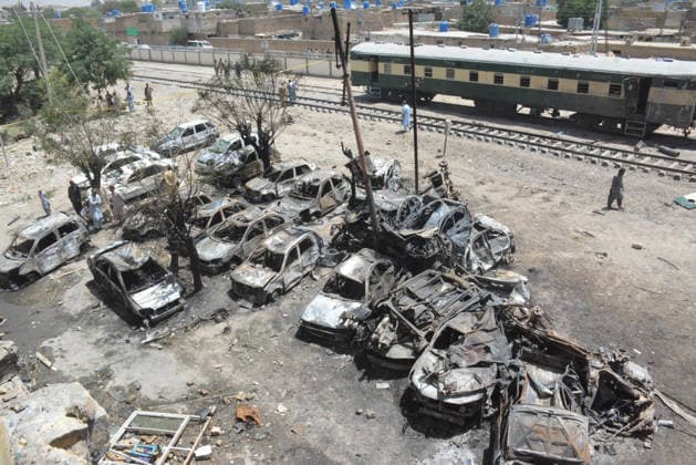Several injured in explosion targeting train in southwest Pakistan QUETTA,PAKISTAN - MAY 24: Pakistani forces and rescue workers are busy with relief work after an explosion injured several people near Chaman Phatak Quetta southwestern Balochistan, Pakistan on Sunday May 24, 2026. Mazhar Chandio Anadolu Quetta Pakistan. Editorial use only. Please get in touch for any other usage.  Copyright: x2026xAnadoluxMazharxChandiox
