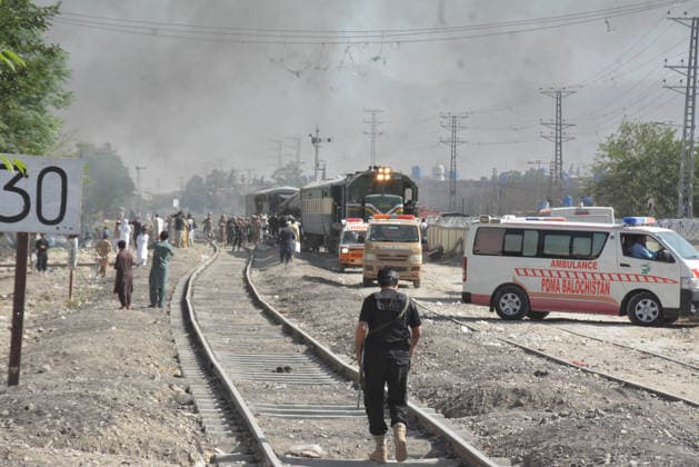 Several injured in explosion targeting train in southwest Pakistan QUETTA,PAKISTAN - MAY 24: Pakistani forces and rescue workers are busy with relief work after an explosion injured several people near Chaman Phatak Quetta southwestern Balochistan, Pakistan on Sunday May 24, 2026. Mazhar Chandio Anadolu Quetta Pakistan. Editorial use only. Please get in touch for any other usage.  Copyright: x2026xAnadoluxMazharxChandiox