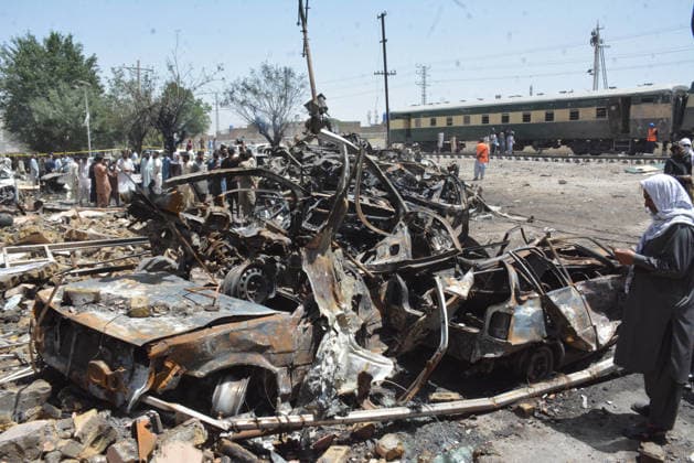 RECORD DATE NOT STATED Several injured in explosion targeting train in southwest Pakistan QUETTA,PAKISTAN - MAY 24: Pakistani forces and rescue workers are busy with relief work after an explosion injured several people near Chaman Phatak Quetta southwestern Balochistan, Pakistan on Sunday May 24, 2026. ( Mazhar Chandio - Anadolu Agency ) Pakistan Pakistan. Editorial use only. Please get in touch for any other usage.  Copyright: xAnadoluxAgencyxx