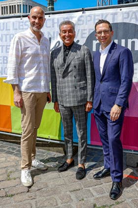CSD Hannover 2026 - Motto: Wir schreiben Zukunft: Gleichberechtigt. Selbstbestimmt. Queer. (v.l.n.r.) Oberbürgermeister der Landeshauptstadt Hannover; Michel Friedman; Publizist und Talkmaster; Falko Mohrs (SPD); Niedersächsischer Minister für Wissenschaft und Kultur; Hannover Opernplatz, Bühne, Backstage Niedersachsen, Region Hannover Germany *** CSD Hannover 2026 Motto We are writing the future Equal rights Self-determined Queer f l n r Lord Mayor of the State Capital Hannover Michel Friedman Publicist and talk show host Falko Mohrs SPD Lower Saxony Minister for Science and Culture Hannover Opera Square, Stage, Backstage Lower Saxony, Hannover Region Germany