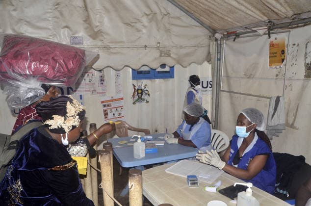 Uganda stepped up measures along the DKC border to combat the Ebola outbreak MPONDWE, UGANDA - MAY 23: Health teams screen travelers and vehicles entering the country for Ebola as precautions has been stepped up at the Mpondwe Border Crossing on the border with the Democratic Republic of the Congo (DRC) following a rise in Ebola cases in Mpondwe, Uganda on May 23, 2026. Nicholas Kajoba Anadolu Mpondwe Uganda. Editorial use only. Please get in touch for any other usage.  Copyright: x2026xAnadoluxNicholasxKajobax