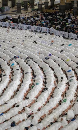 Muslim worshippers perform the dawn prayer around the Kaaba at the Grand Mosque complex in the holy city of Mecca Muslim worshippers perform the dawn prayer around the Kaaba at the Grand Mosque complex in the holy city of Mecca, Saudi Arabia, on May 24, 2026, ahead of the annual Hajj pilgrimage. Millions of Muslims from around the world are expected to gather in Saudi Arabia for the annual pilgrimage rituals. Photo by SPA Saudi Press Agency APA Images Mecca Mecca Saudi Arabia 240526_Saudi_Arabia_SPA_00(23) Copyright: xSPAxSaudixPessxAgencyxSaudixPressxAgencyx xapaimagesx