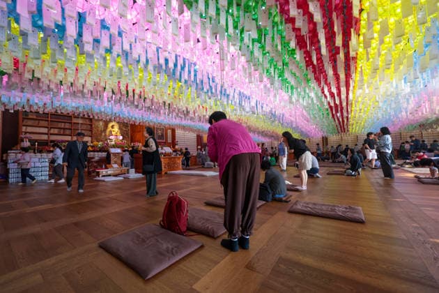 Buddha s Birthday celebrations in South Korea Buddhist believers offer prayers beneath lotus lanterns ahead of a ritual marking Buddha s Birthday at a temple in Incheon, South Korea, on May 24, 2026. Incheon South Korea  Copyright: xMatrixxImagesx xJungxUi-Chelx