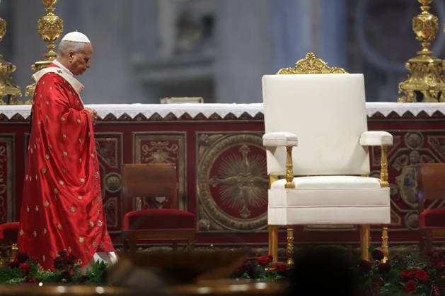 IPA85030685 - Vatican City, May 24, 2026: Solemn celebration of the Mass of Pentecost presided over by Pope Leo XIV at the central altar of St. Peter s Basilica. Thousands of faithful took part in the liturgy dedicated to the descent of the Holy Spirit, a central moment in Christian tradition and a symbol of unity and renewal for the universal Church.  Copyright: xmarcoxiacobuccix xmarcoxiacobuccix 85030685