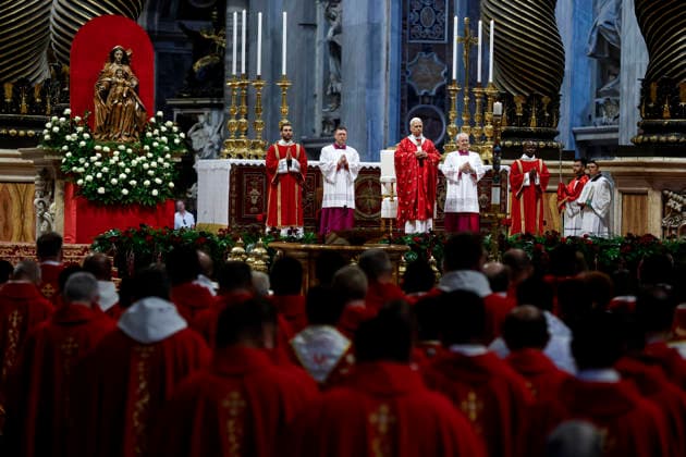 May 24, 2026, Vatican City, ITALIA ROMA: Pope Leo XIV presides Holy Mass on the Solemnity of Pentecost, in Saint Peter s Basilica, in Vatican City, 24 May 2026. ANSA ANGELO CARCONI. Vatican City ITALIA ROMA  - ZUMAa110 20260524_zaf_a110_004 Copyright: xAngeloxCarconix