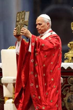 IPA85030717 - Vatican City, May 24, 2026: Solemn celebration of the Mass of Pentecost presided over by Pope Leo XIV at the central altar of St. Peter s Basilica. Thousands of faithful took part in the liturgy dedicated to the descent of the Holy Spirit, a central moment in Christian tradition and a symbol of unity and renewal for the universal Church.  Copyright: xmarcoxiacobuccix xmarcoxiacobuccix 85030717