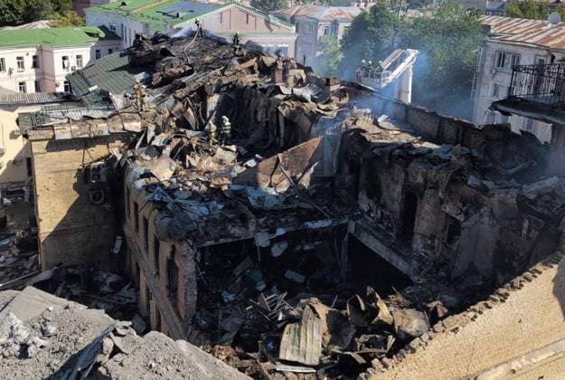 Aftermath of Russian attack in Ukraine KYIV, UKRAINE - MAY 24: (----EDITORIAL USE ONLY - MANDATORY CREDIT - UKRAINIAN INTERIOR MINISTRY HANDOUT - NO MARKETING NO ADVERTISING CAMPAIGNS - DISTRIBUTED AS A SERVICE TO CLIENTS----) A view of destruction after a Russian attack in Kyiv, Ukraine on May 24, 2026. Interior Ministry of Ukraine Anadolu Kyiv Ukraine. Editorial use only. Please get in touch for any other usage.  Copyright: x2026xAnadoluxInteriorxMinistryxofxUkrainex