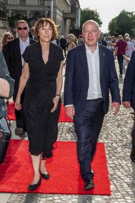 ABB STAATSOPER- Elisabeth Sobotka und Kai Wegner Buergermeister zu Gast bei der 20 Jubilaeums Ausgabe Staatsoper fuer Alle mit Giuseppe Verdis Oper Nabucco Freilicht Oper Konzert der Staatsoper Bebelplatz in Berlin am 23.05.2026 Berlin Deutschland *** ABB STAATSOPER Elisabeth Sobotka and Kai Wegner Buergermeister as guests at the 20th anniversary edition Staatsoper fuer Alle with Giuseppe Verdis opera Nabucco open-air opera concert at the Staatsoper Bebelplatz in Berlin on 23 05 2026 Berlin Germany