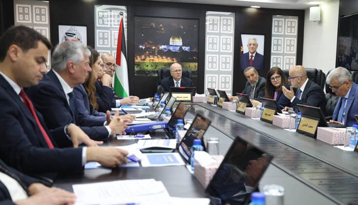 Palestinian cabinet discusses humanitarian situation in Gaza during meeting Palestinian Prime Minister Mohammad Mustafa chairs a cabinet meeting in the West Bank city of Ramallah on May 24, 2026. During the session, the cabinet warned of the rapidly deteriorating humanitarian situation in the Gaza Strip amid restrictions on the entry of food aid, fuel and medical supplies. Photo by Prime Minister Office apaimages Ramallah West Bank Palestinian Territory 240526_Ramallah_PMO_00(4) Copyright: xapaimagesxPrimexMinisterxOfficex xapaimagesx