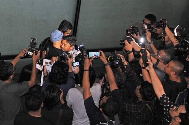 Global Sumud Flotilla volunteers reunite with families after return home in Indonesia TANGERANG, BANTEN, MAY 24: Upon arriving in Indonesia, a number of humanitarian mission volunteers meet with relatives and are greeted by their families as an expression of gratitude for their safe return after completing a humanitarian mission to Gaza, at Soekarno-Hatta Airport on May 24, 2026. Nine Indonesian volunteers from the Global Sumud Flotilla (GSF) arrived in Istanbul after being released from Israeli military detention for attempting to deliver medical and logistical aid to Gaza. As part of the flotilla’s 2026 mission, nearly 1,000 volunteers from 70 countries sailed toward Gaza, with more than 400 activists reaching the sea before being interce  Copyright: x2026xAnadoluxDasrilxRoszandix
