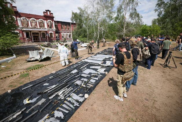RUSSIA, LUGANSK PEOPLE S REPUBLIC - MAY 24, 2026: Foreign journalists visit the scene of the May 22 Ukrainian drone strike on the main building and dormitory of the Starobelsk Professional Collage under the Lugansk State Pedagogical University in Starobelsk, north of Lugansk. Out of 86 children aged 14 to 18 inside at the time of the strike, the latest figures indicate 21 dead and 42 injured Russia  - ZUMAt113 20260524_zaa_t113_142 Copyright: xAlexanderxRekax