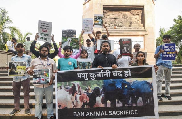 Members of Bihari Vegans demand an end to animal sacrifice ahead of the Eid al-Adha Patna, May 24 (ANI): Members of Bihari Vegans hold placards and raise slogans demanding an end to animal sacrifice ahead of the Eid al-Adha festival at Gandhi Maidan, in Patna on Sunday. Patna Bihar India Copyright: xANIx ANI_20260524335